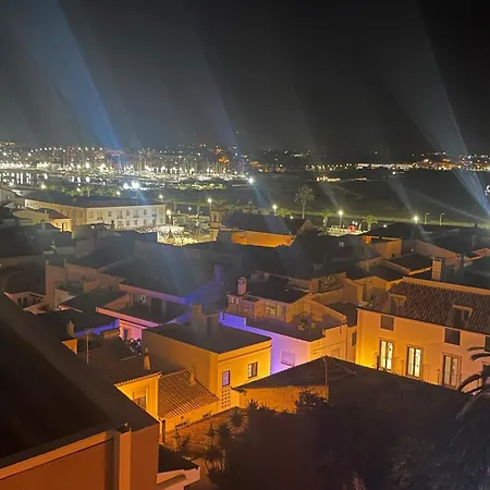 Penthouse Dantas לאגוּ‏ש